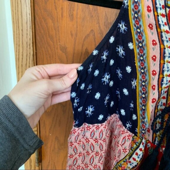 Patrons of Peace Floral Tank - Picture 2 of 5